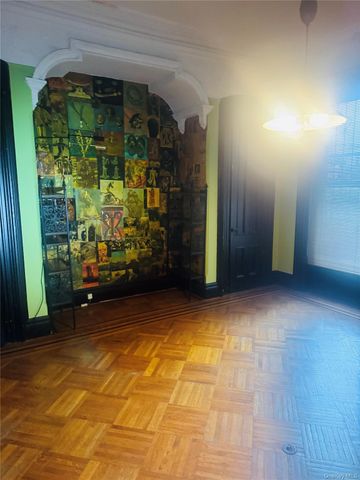 1541 Pacific Street, Brooklyn, NY 11213