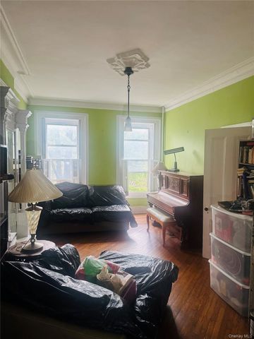 1541 Pacific Street, Brooklyn, NY 11213