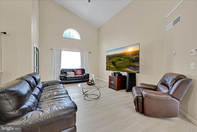 717 BROOKSIDE LN, Lebanon, PA 17042