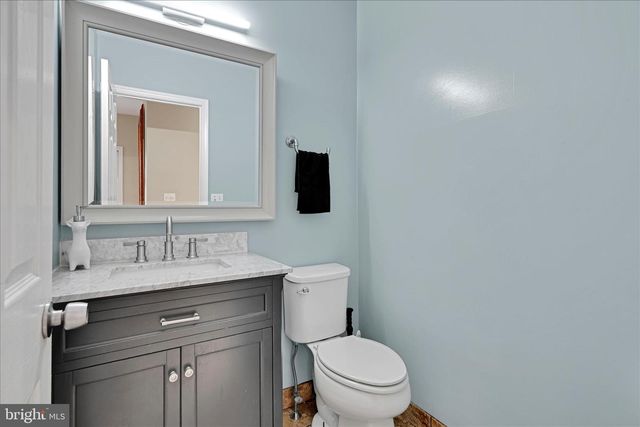 717 BROOKSIDE LN, Lebanon, PA 17042