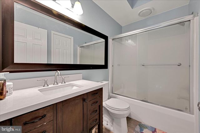 717 BROOKSIDE LN, Lebanon, PA 17042