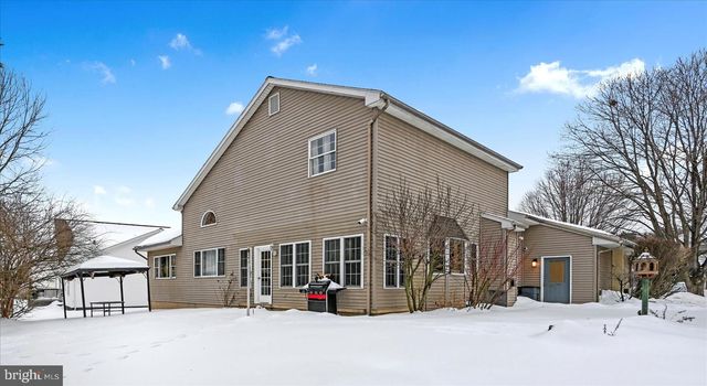 717 BROOKSIDE LN, Lebanon, PA 17042