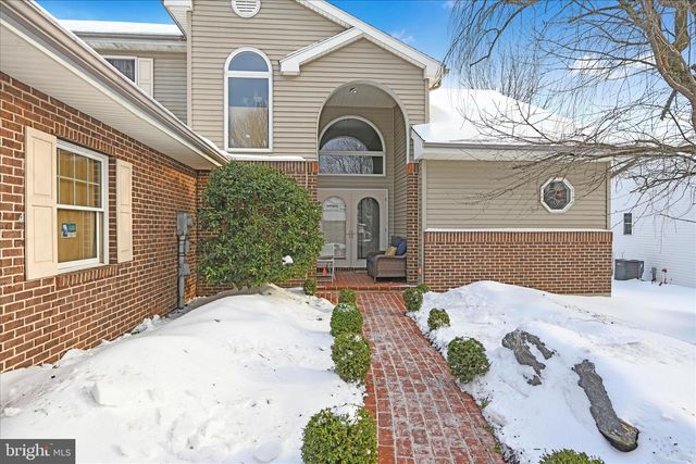 717 BROOKSIDE LN, Lebanon, PA 17042