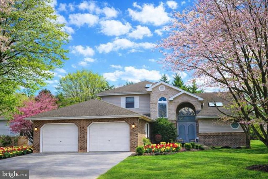 717 BROOKSIDE LN, Lebanon, PA 17042