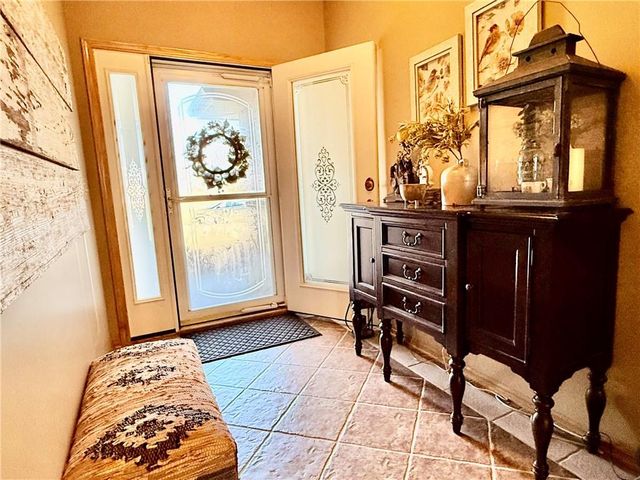 706 Opera House Lane, Odessa, MO 64076