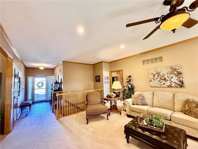 706 Opera House Lane, Odessa, MO 64076