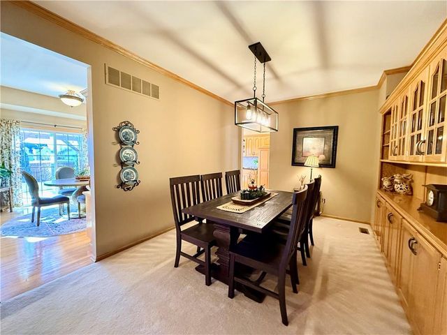 706 Opera House Lane, Odessa, MO 64076