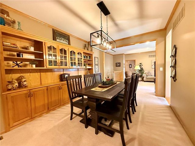 706 Opera House Lane, Odessa, MO 64076