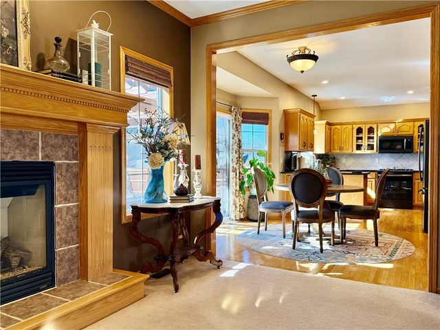 706 Opera House Lane, Odessa, MO 64076