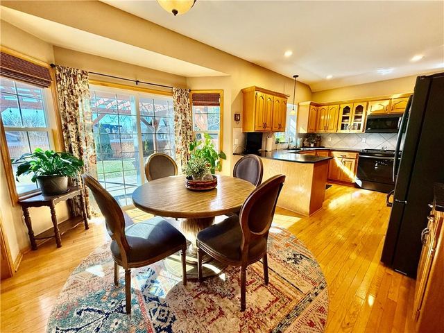 706 Opera House Lane, Odessa, MO 64076