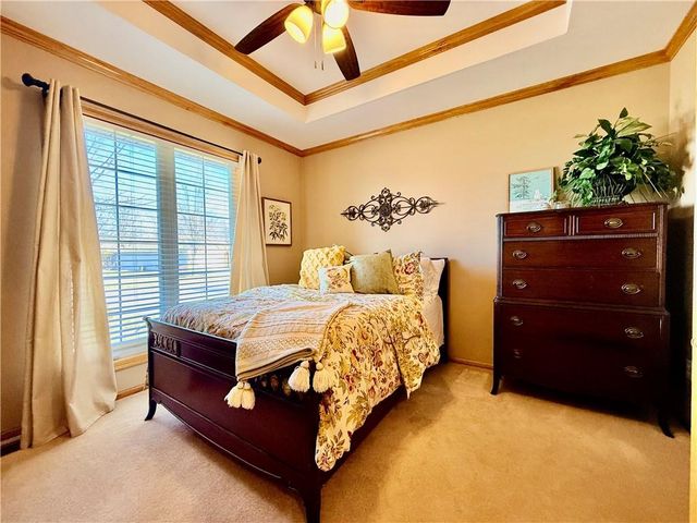 706 Opera House Lane, Odessa, MO 64076