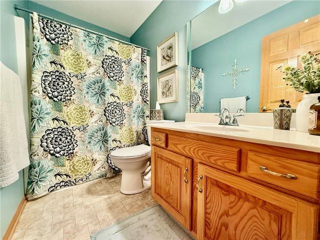 706 Opera House Lane, Odessa, MO 64076