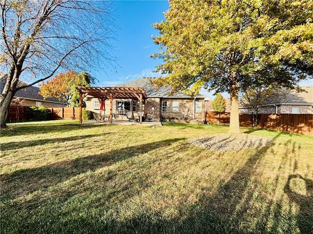 706 Opera House Lane, Odessa, MO 64076