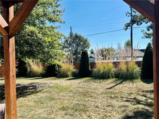 706 Opera House Lane, Odessa, MO 64076