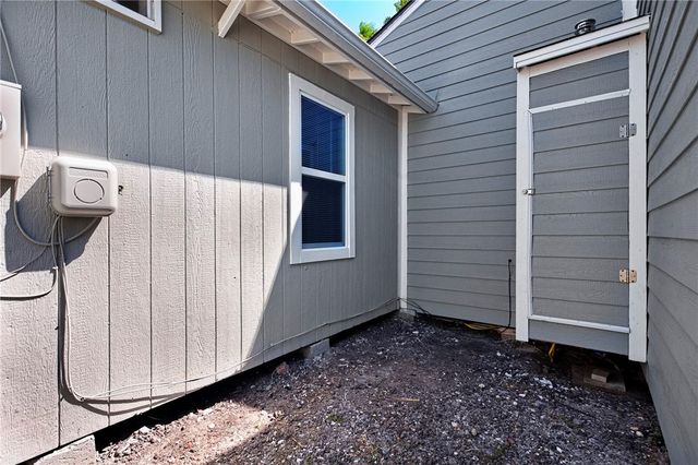 2405 Crews St 2405, Corpus Christi, TX 78405