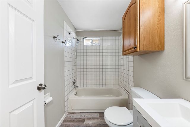 2405 Crews St 2405, Corpus Christi, TX 78405