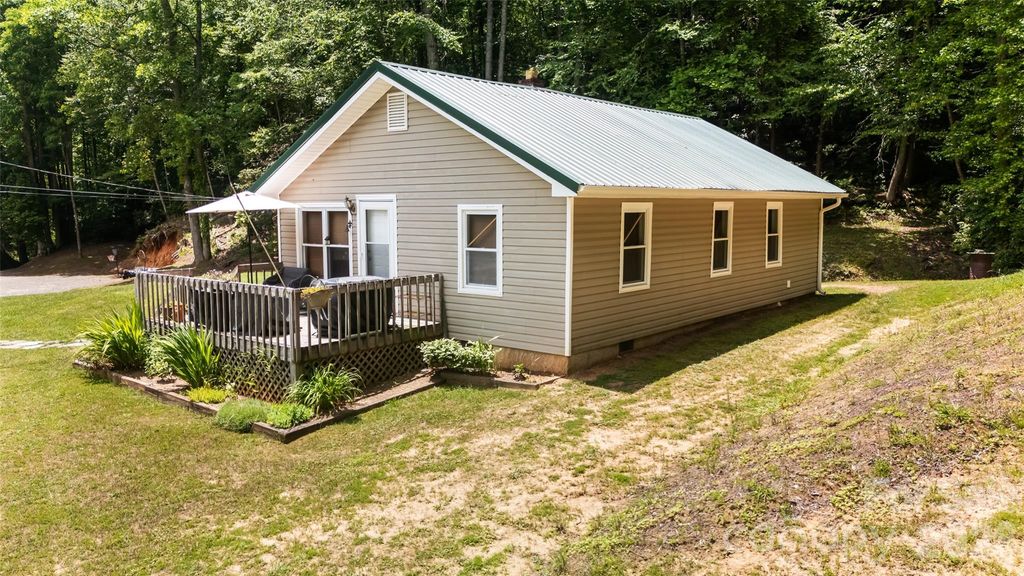 726 Israel Road, Brevard, NC 28712