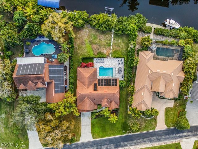 5311 Harborage DR, Fort Myers, FL 33908