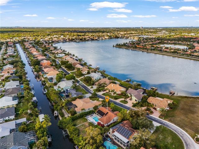 5311 Harborage DR, Fort Myers, FL 33908