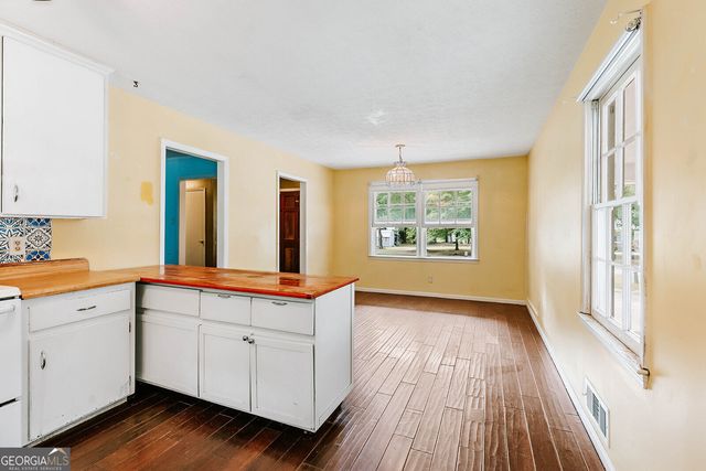 697 Bedford Drive, Hull, GA 30646