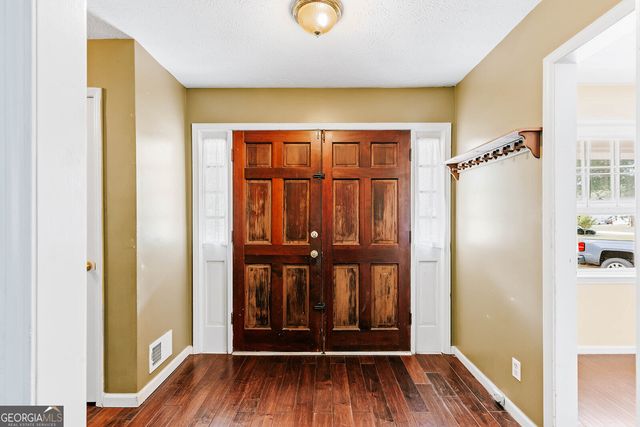 697 Bedford Drive, Hull, GA 30646