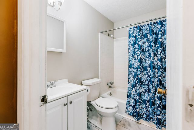 697 Bedford Drive, Hull, GA 30646