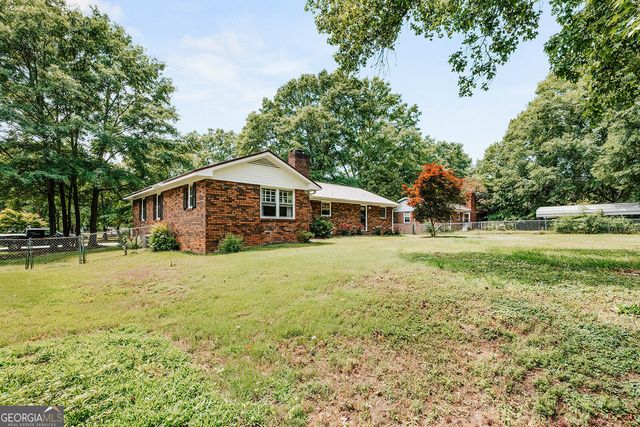 697 Bedford Drive, Hull, GA 30646