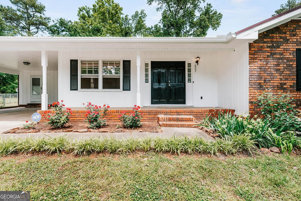 697 Bedford Drive, Hull, GA 30646