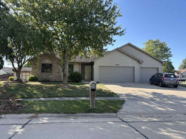 1203 Elm Street, Auburn, IN 46706