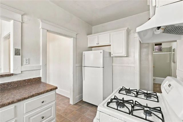 338 W 74th, Los Angeles, CA 90003