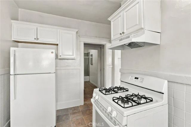 338 W 74th, Los Angeles, CA 90003