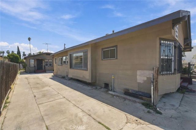 338 W 74th, Los Angeles, CA 90003