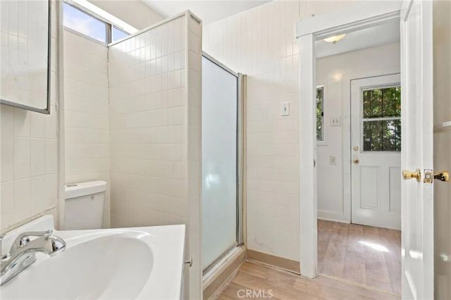 338 W 74th, Los Angeles, CA 90003