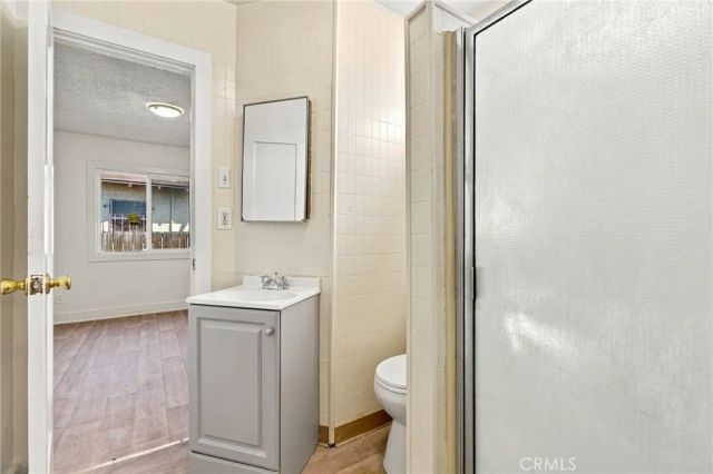 338 W 74th, Los Angeles, CA 90003