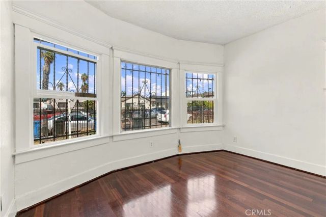 338 W 74th, Los Angeles, CA 90003
