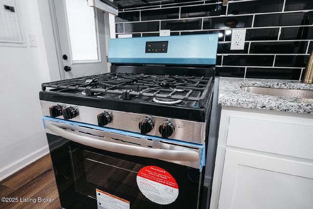 3524 Algonquin Pkwy, Louisville, KY 40211