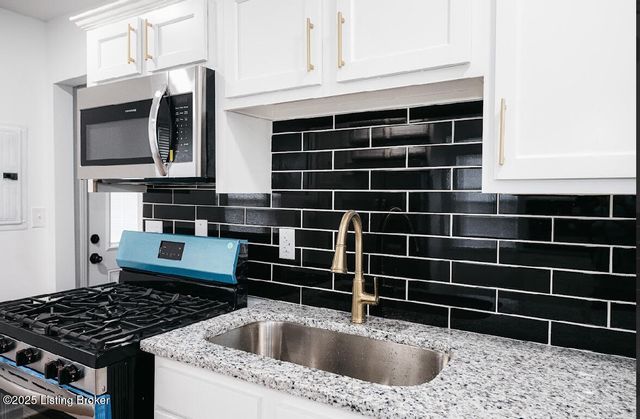 3524 Algonquin Pkwy, Louisville, KY 40211