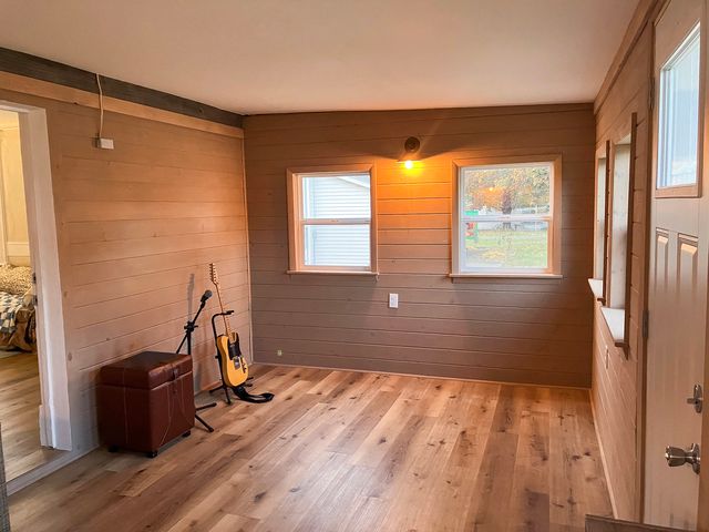 203 N Main Street, Coleta, IL 61081