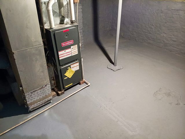 203 N Main Street, Coleta, IL 61081