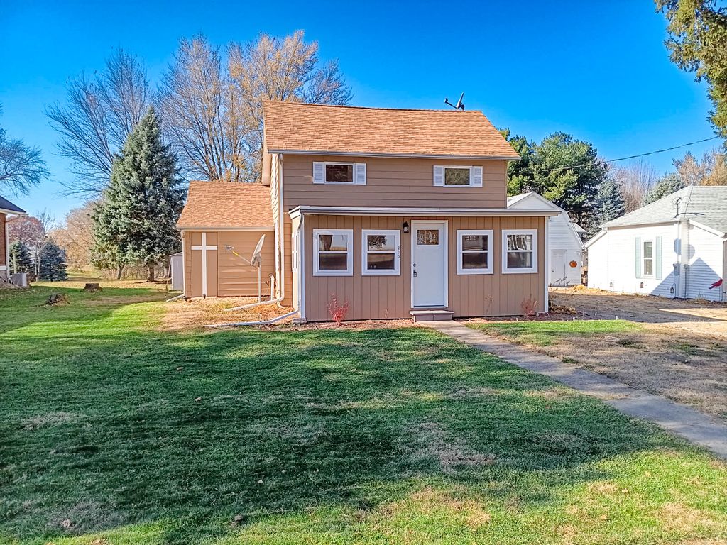 203 N Main Street, Coleta, IL 61081