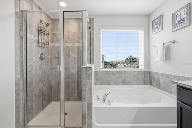 10229 NEWMINSTER LOOP, Ruskin, FL 33573