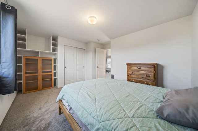 2527 NE 5th Street, Redmond, OR 97756