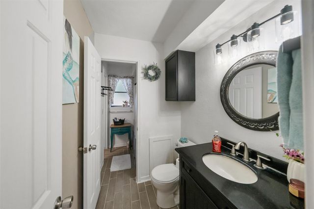 2718 Longleaf Pines Drive, Kingwood, TX 77339