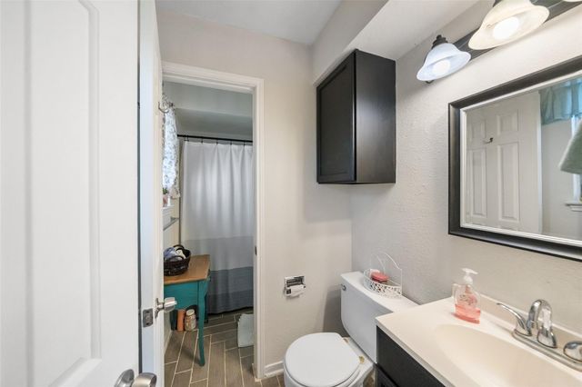 2718 Longleaf Pines Drive, Kingwood, TX 77339