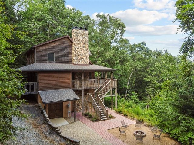 80 Rosemond Road, Cleveland, SC 29635