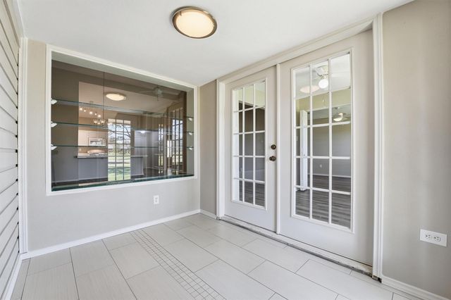 623 E Country Grove Circle, Pearland, TX 77584