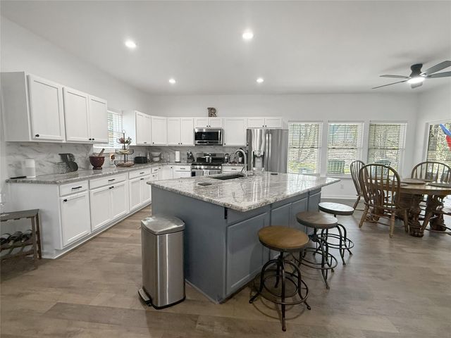 140 Deodar Drive, Brookeland, TX 75931