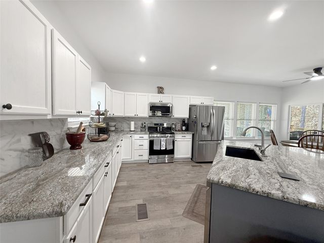 140 Deodar Drive, Brookeland, TX 75931