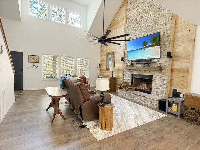 140 Deodar Drive, Brookeland, TX 75931