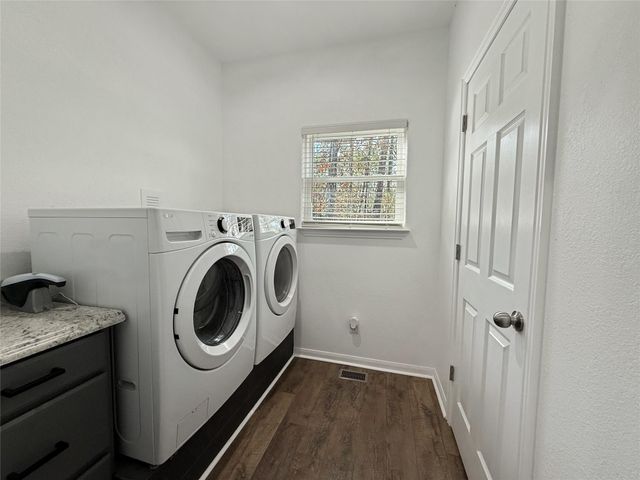 140 Deodar Drive, Brookeland, TX 75931